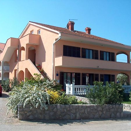 Apartments Andrea By El-Pi Tours Njivice Εξωτερικό φωτογραφία